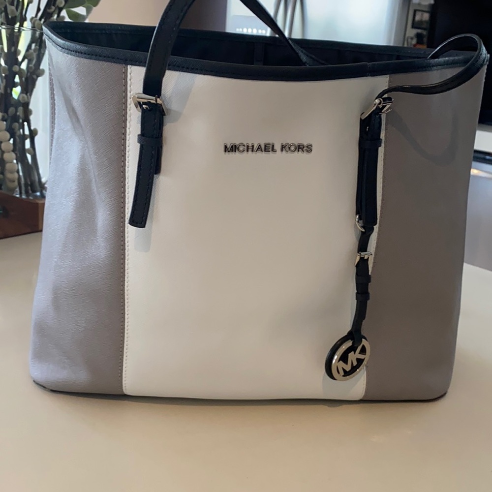 Michael Kors Grey/White/Black Tote